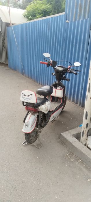 Продам скутер срочно
