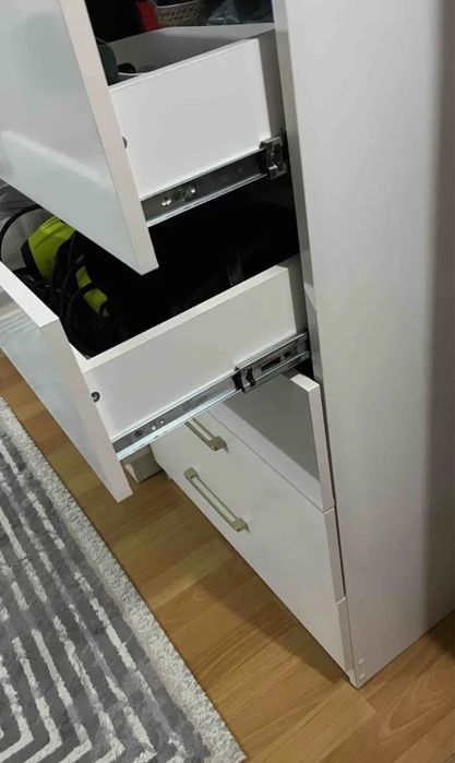 Продам шкаф, комод, полка для косметики