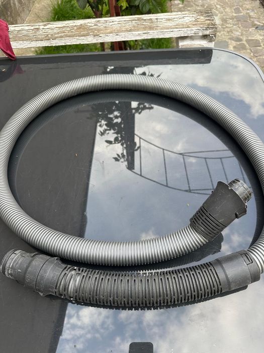 Accesorii aspiratoare Miele,Furtune,Țevi si Perii