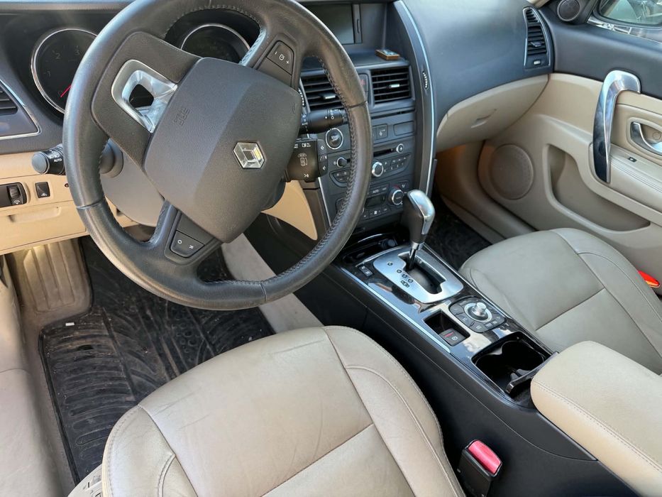 Renault Latitude