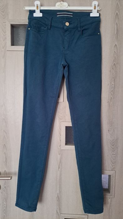 Дамски вталени дънки