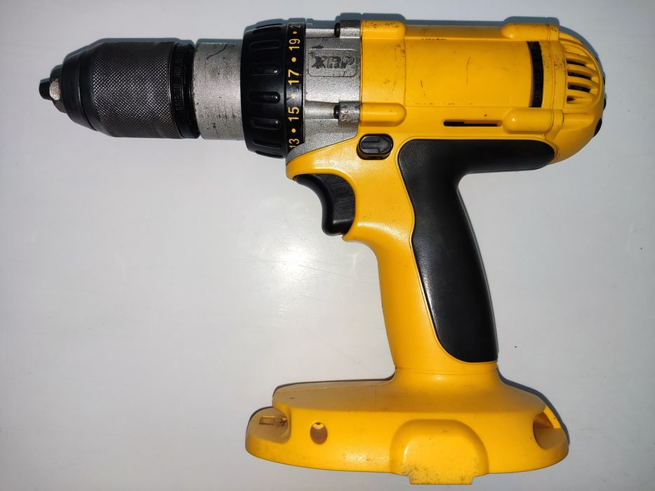 Шуруповерты DeWalt DCD950 DW987