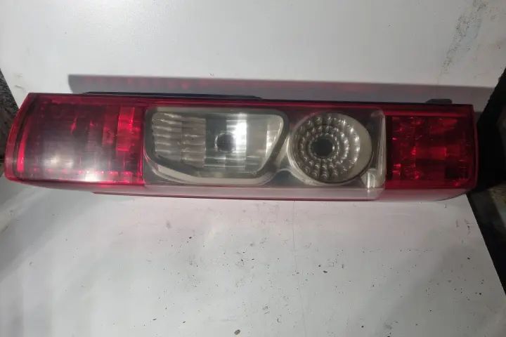 Lampa / Tripla stop stanga pe aripa Citroen Jumper 2008
