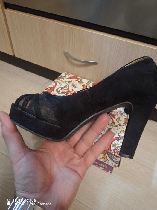 Обувки велур висок ток