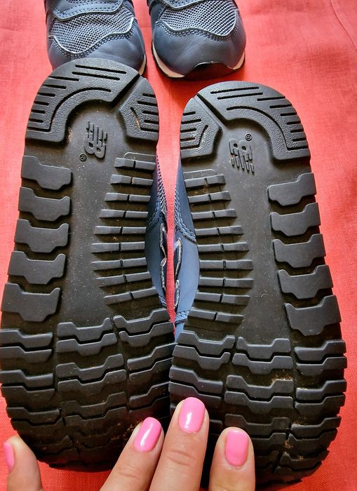 Adidasi New balance