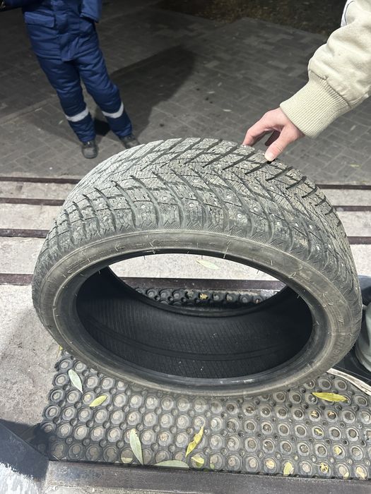 Продам Зимний шины