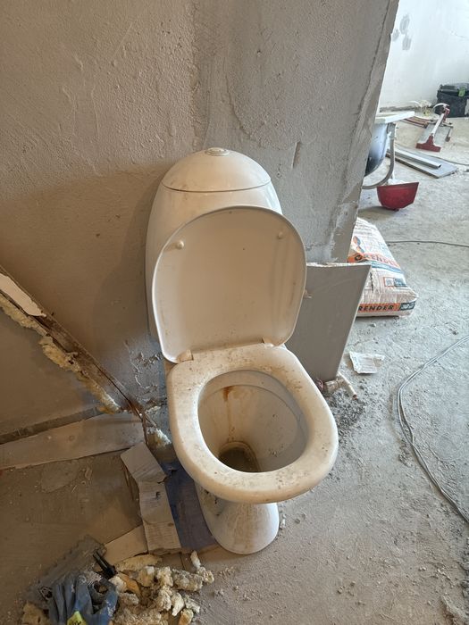 Унитаз санузел с бочком