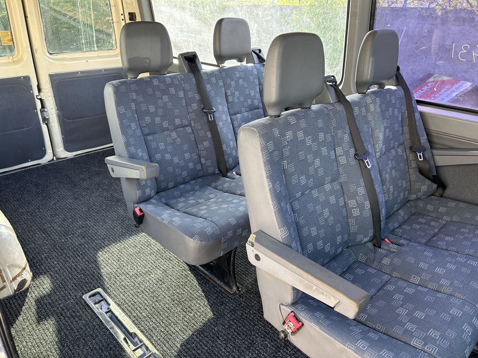 Mercedes sprinter 8+1