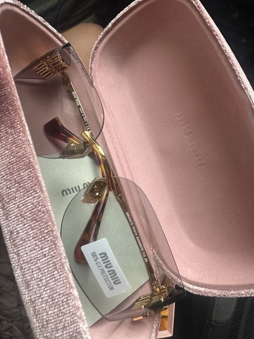 Слънчеви очила miu miu