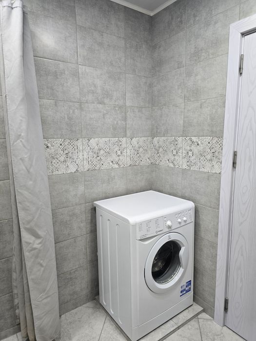 Продава се Двустаен апартамент в Добрич, Център - 67 кв.м за 800 €/кв.м - Снимка #5