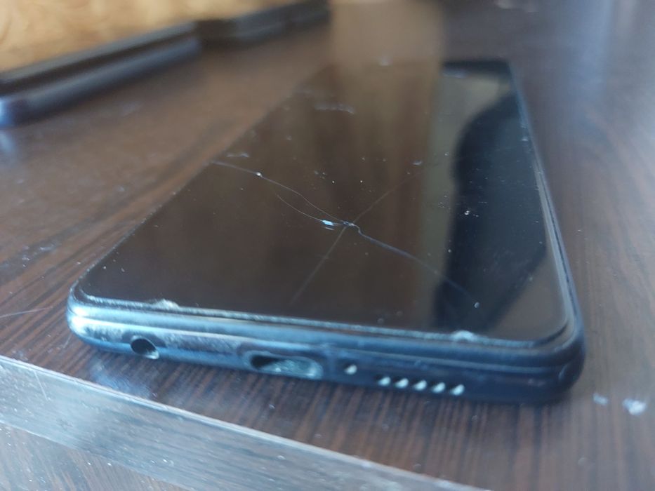 Poco x3 pro с потухшим дисплеем