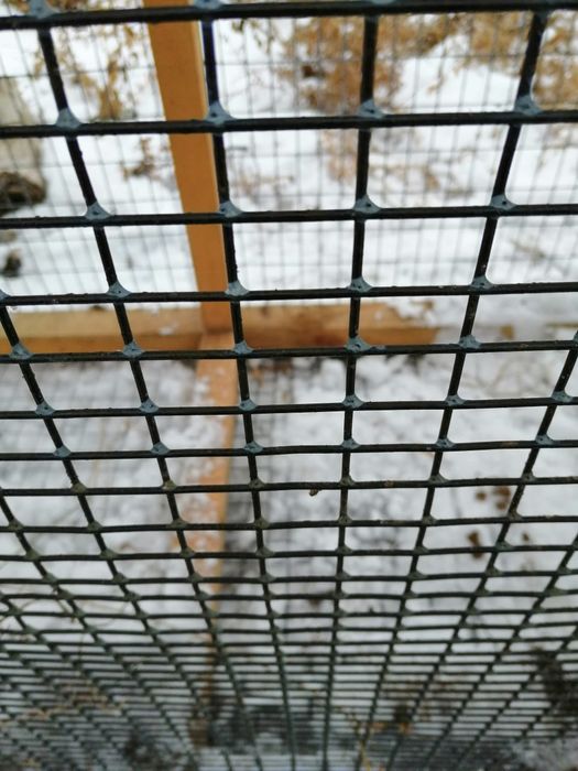 Продам 2 КЛЕТКИ  ПОД броллеров , птицу .