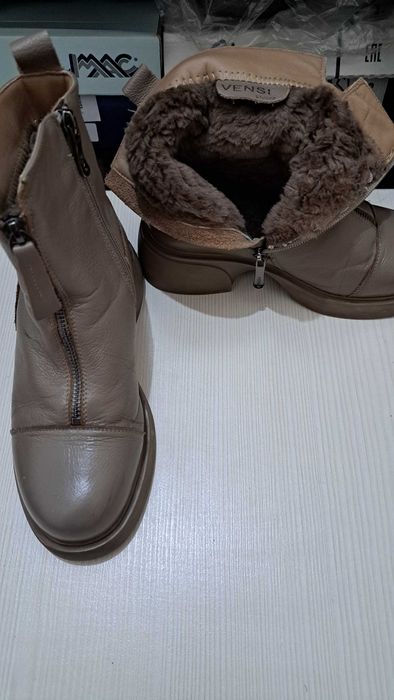 Продам полусапожки зимние