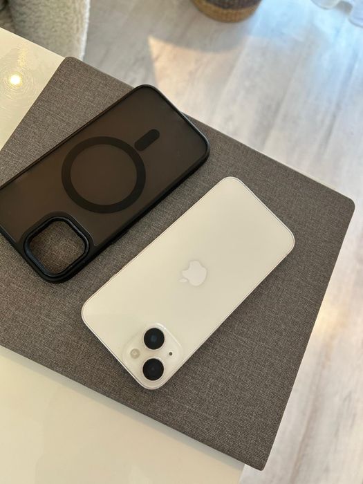 Vand iPhone 14 Alb 512gb