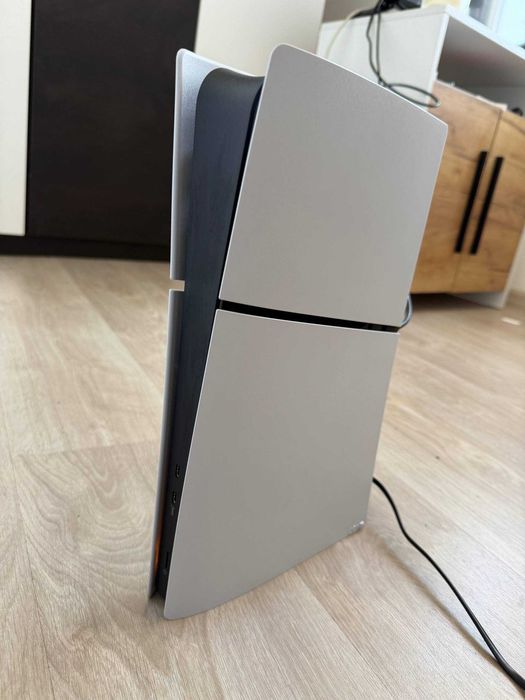 Play Station 5 Digital Edition 825 GB Aproape nou