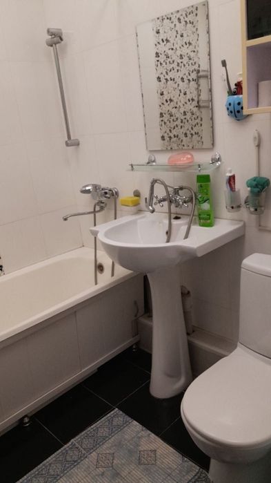 Сергели-6  3/7/9 Балкон 2*6 Срочна Сотилади.