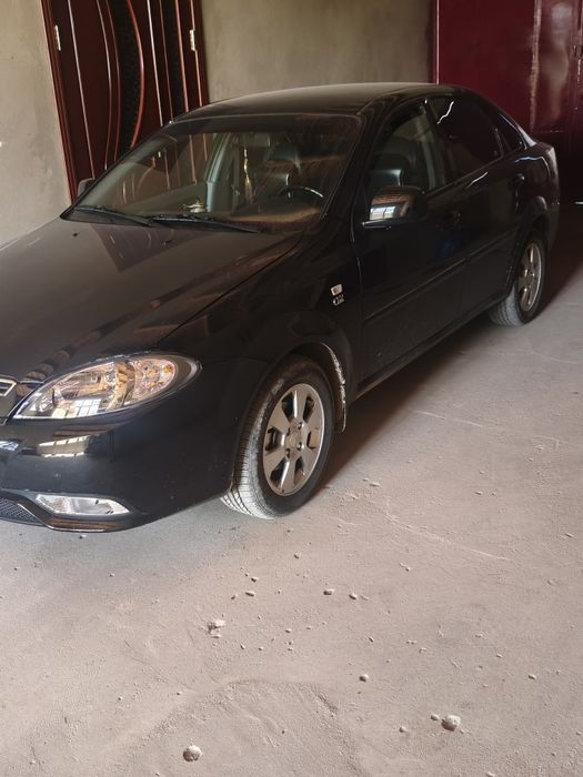 Lacetti Gentra qora
