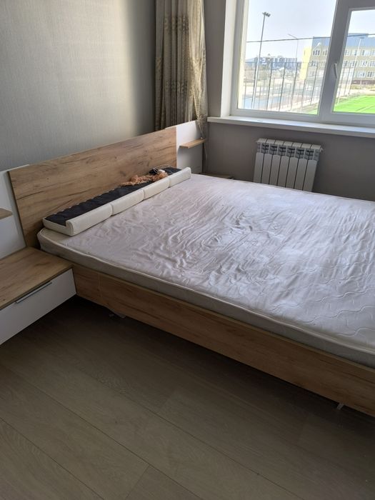 Продам спальный гарнитур