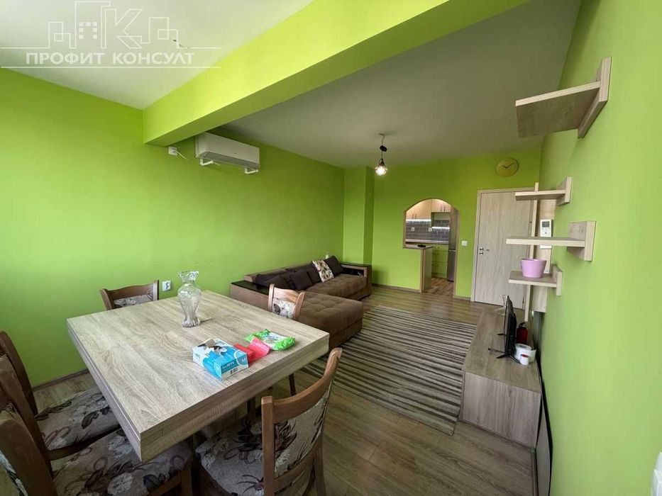 Двустаен, напълно обзаведен апартамент в кв. Зона Б