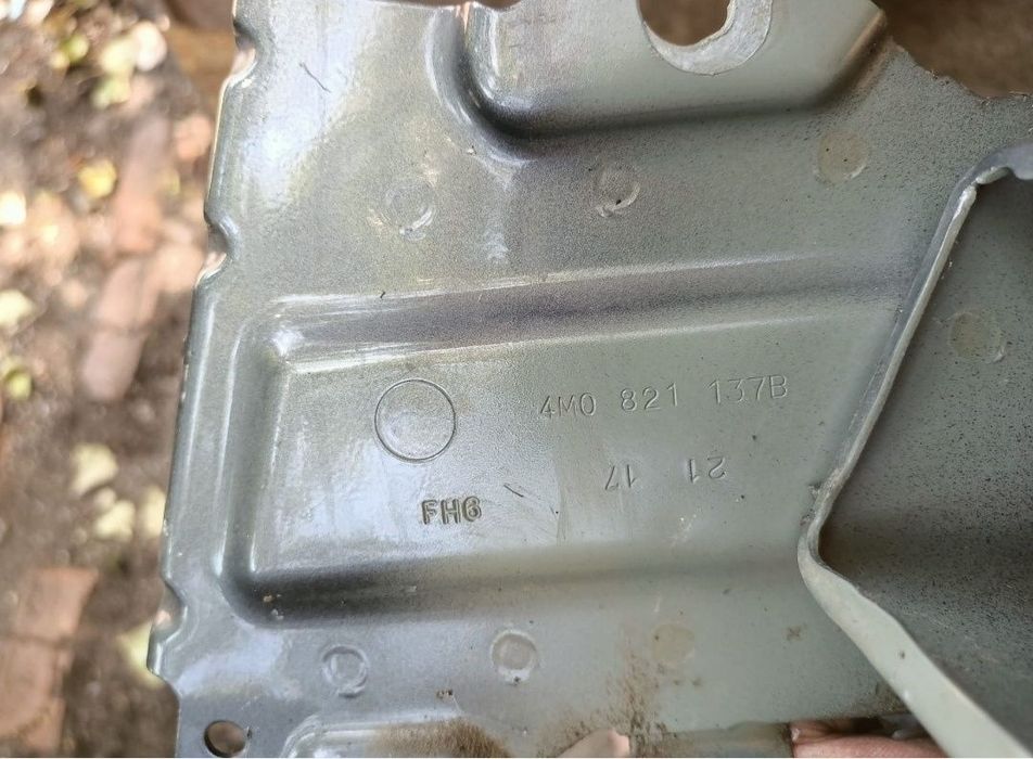 Suport Aripa VW Touareg /Audi Q7