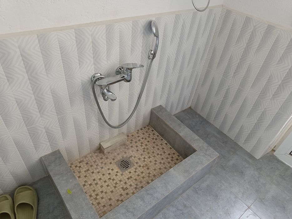 Kirf ucaskasi Bunyodkor maxallaga xovlini yarmi