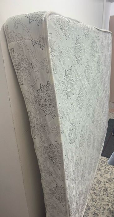 матрас спальный большой