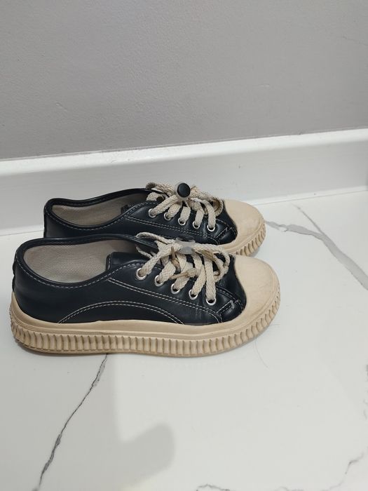 Кроссовки для девочки