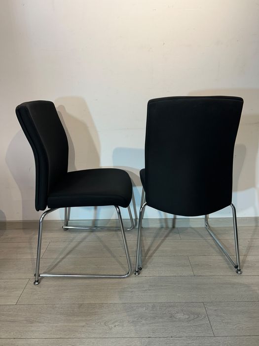 Scaun de Dinning, de Vizitator