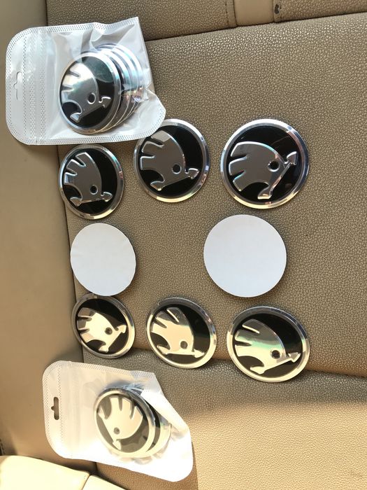 Stickere embleme aluminiu  capace jante aliaj/aluminiu  Skoda