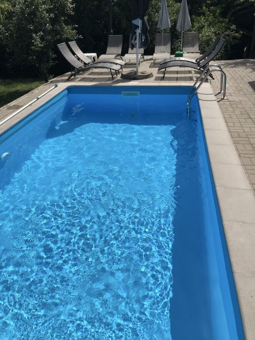 Cabana  de inchiriat cu piscina încălzită