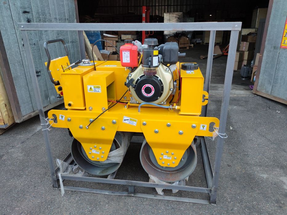 Дорожный виброкаток