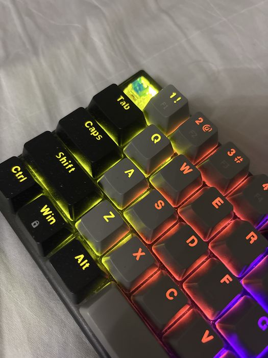 gaming keyboard white shark Wakizashi-2