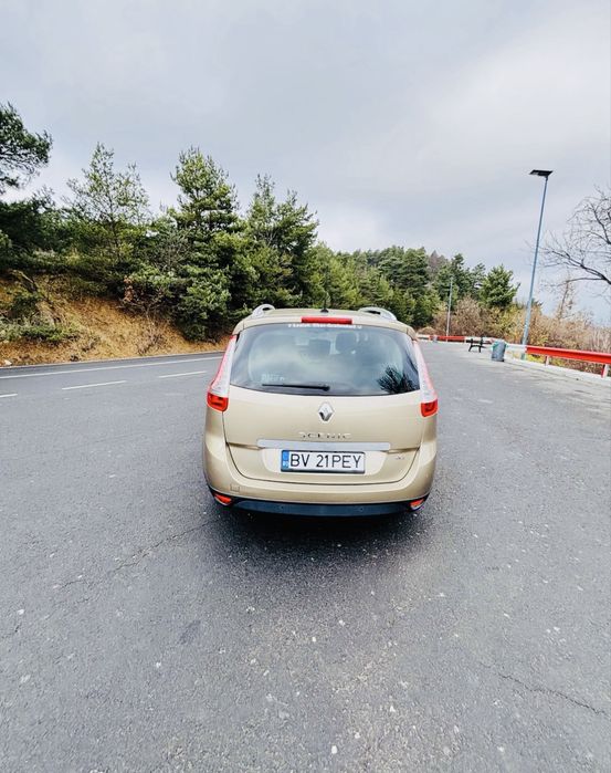 RENAULT Grand Scenic 2015 — imagine 5