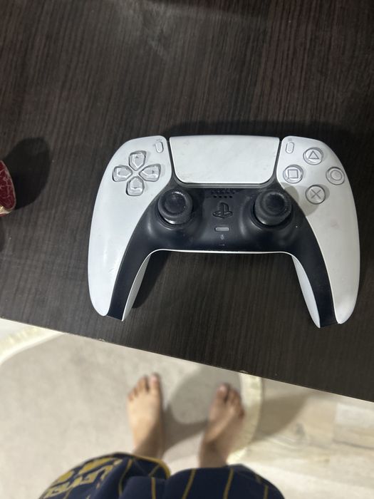 Ps 5 cu CD  2100 de lei neg