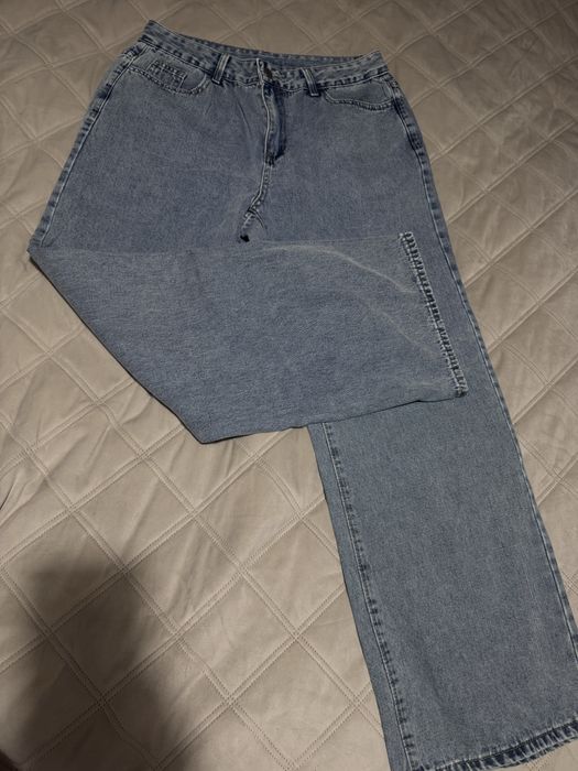 Джинсы новые голубые