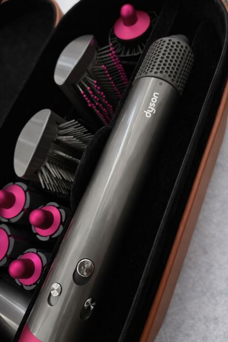 Dyson Airwrap оригинал / полный комплект / идеальное состояние