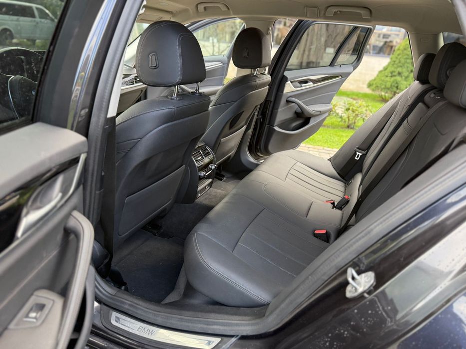 BMW 530D xdrive Hibrid 3.0 biturbo - distronic variante Panamera 840