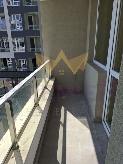 Продава се Двустаен апартамент в Бургас, Изгрев - 74 кв.м за 1717 €/кв.м - Снимка #10