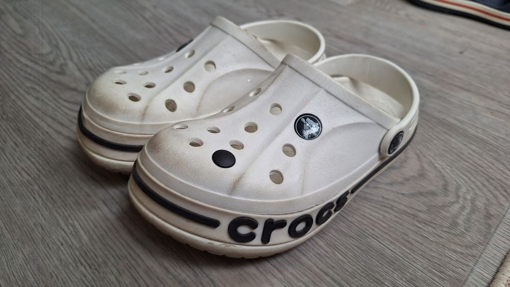 crocs сандалии и тапки