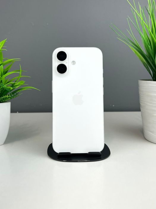 Телефон Apple iPhone 16 128GB
