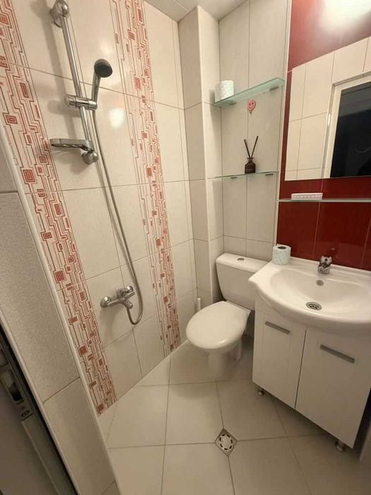 Дава се под наем Тристаен апартамент в София, Център - 60 кв.м за 776.73 € - Снимка #6