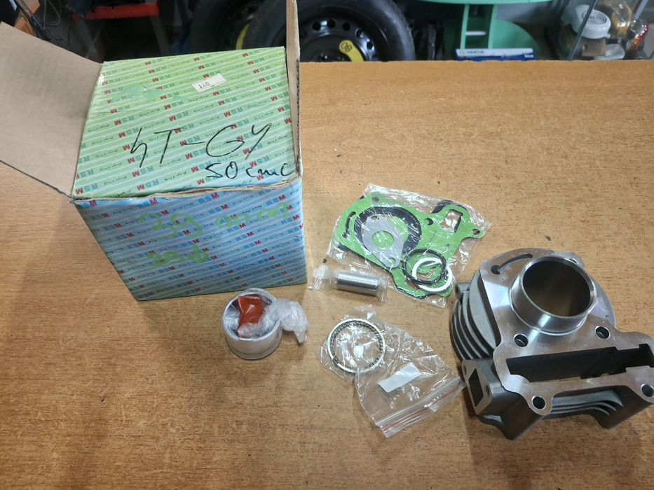 Set motor cilindru si piston Scuter China 4T 50cc