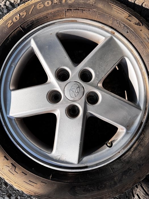 Диски 5х114.3 R16
