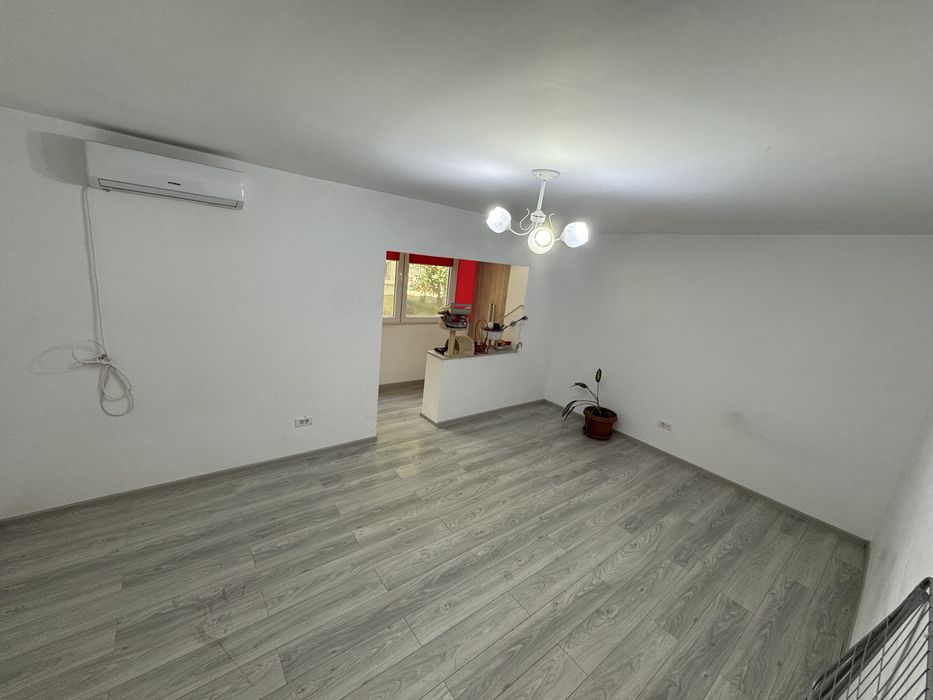 De vanzare apartament 2 camere decomandat 62mp utili parter inalt 2 bai