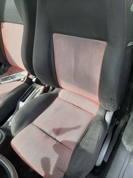 Продавам салон за Голф 4