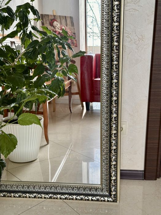 Зеркало настенное