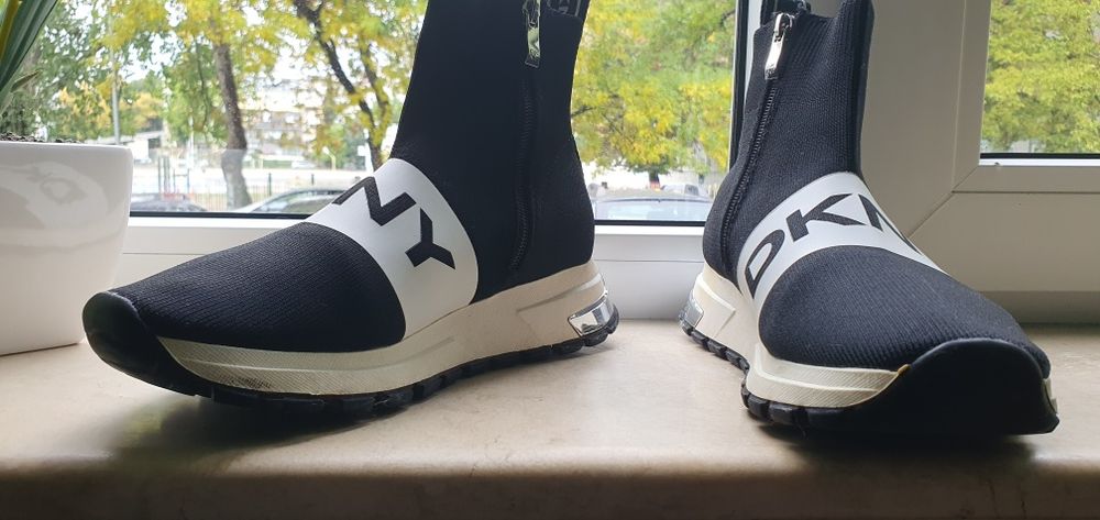 DKNY сникърси 38 номер