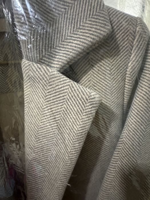 Продам пальто новая и пиджак