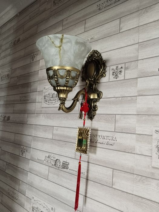 Продам светилник