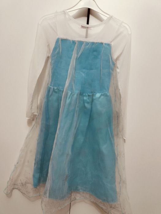 Нарядные платья на девочку 5-6лет